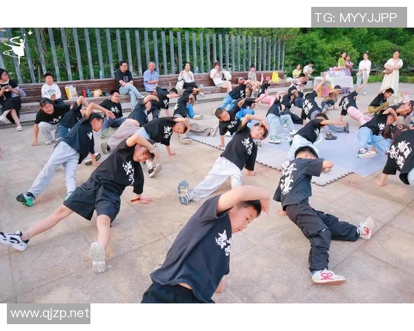 街舞战术解析:广州街舞队如何构建高效区域防守体系 街舞战术解析:广州街舞队如何构建高效区域防守体系