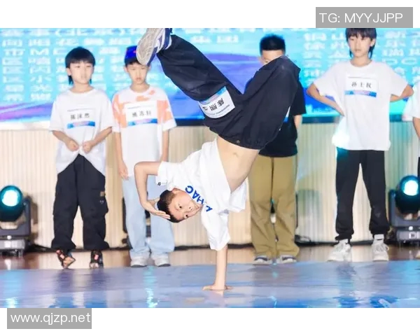 上海街舞队在全国耐力排名中创下新高展现青春活力与团队精神